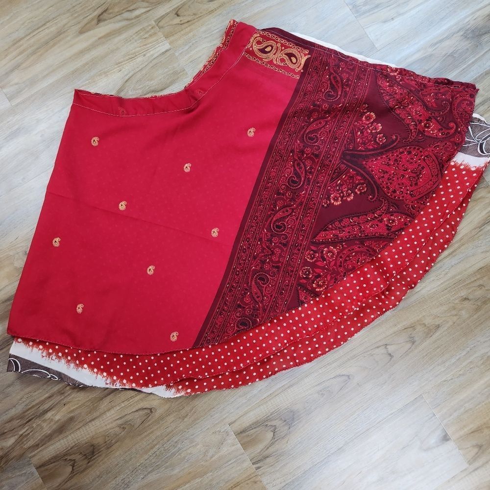 The Magic Wrap Red Print Reversible Convertible D… - image 1